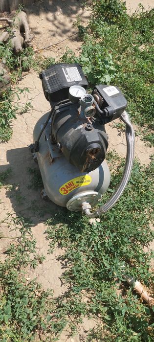 2 Pompe,una de suprafață 800W