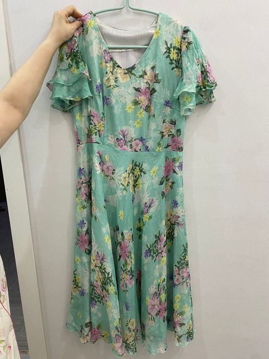 Женскии койлек сатылады