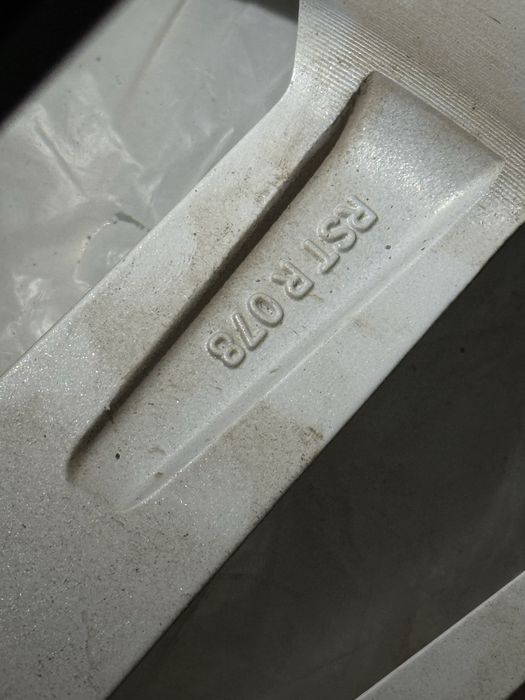 Продам диски R18