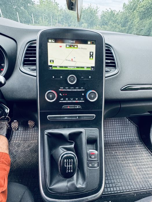 Renault Scenic autoutilitara