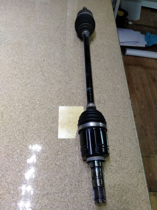 Привод в сборе на Субару Форестер в отличном состояний.