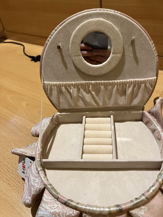 Дамски органайзер за бижута