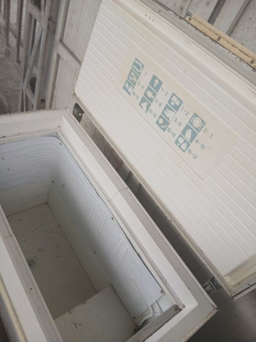 Продам морозильник не рабочий