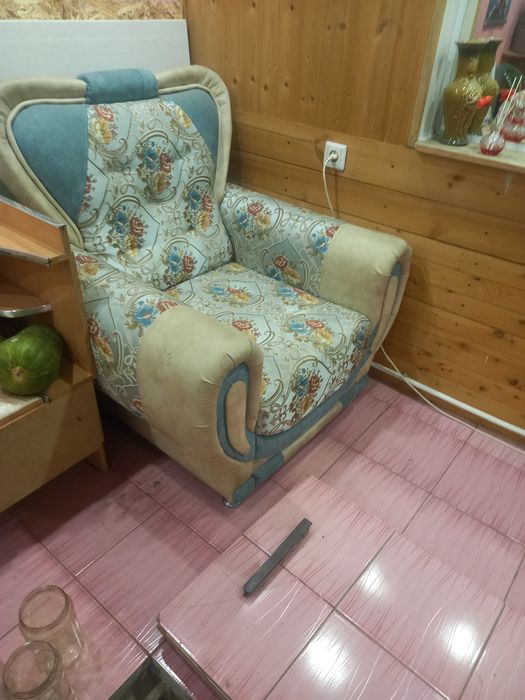 Продам кресло в хорошем состоянии