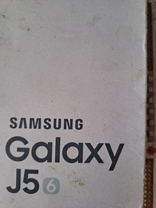 SAMSUNG j5 Galaxies
