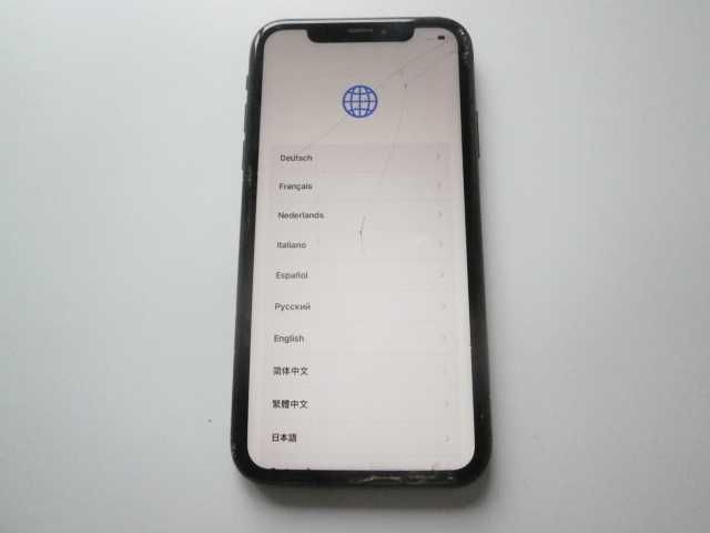 Apple iPhone XR 64GB iCloud