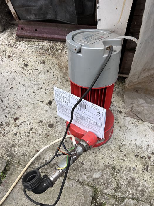 Pompa apa a fost cumparata de noua