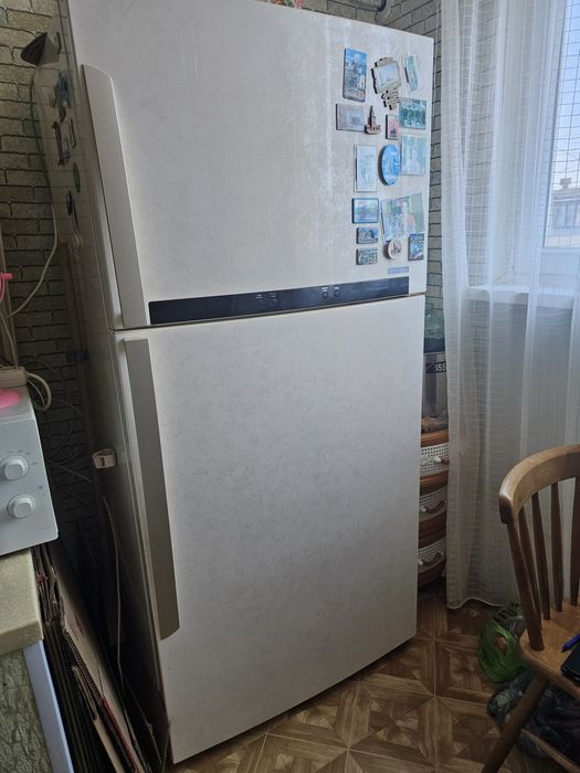 Холодильник LG двухкамерный