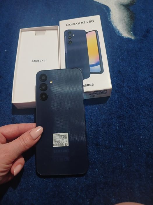 Продам самсунг а 25