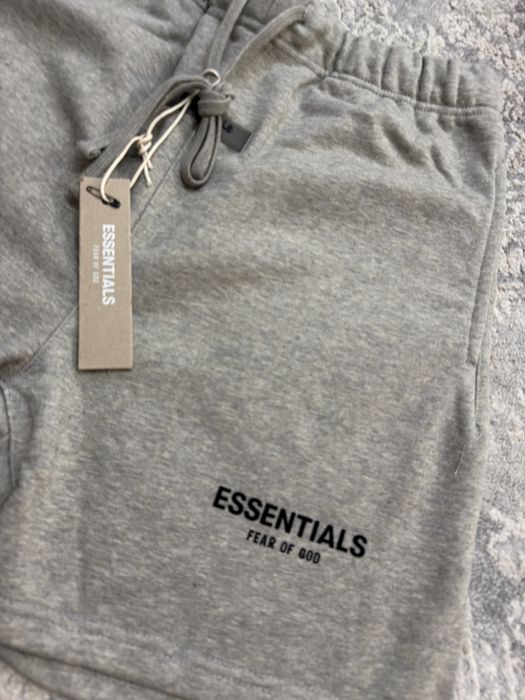 Pantaloni scurti Essentials / Premium