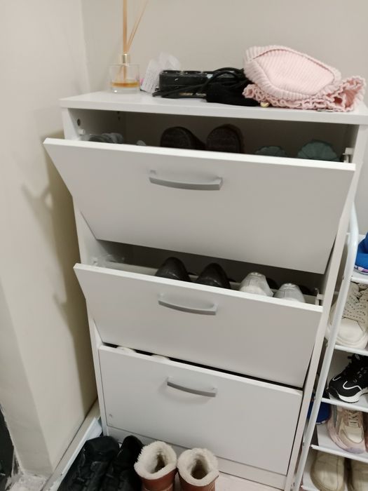 Продам шкаф для обуви,компь стол детский плед