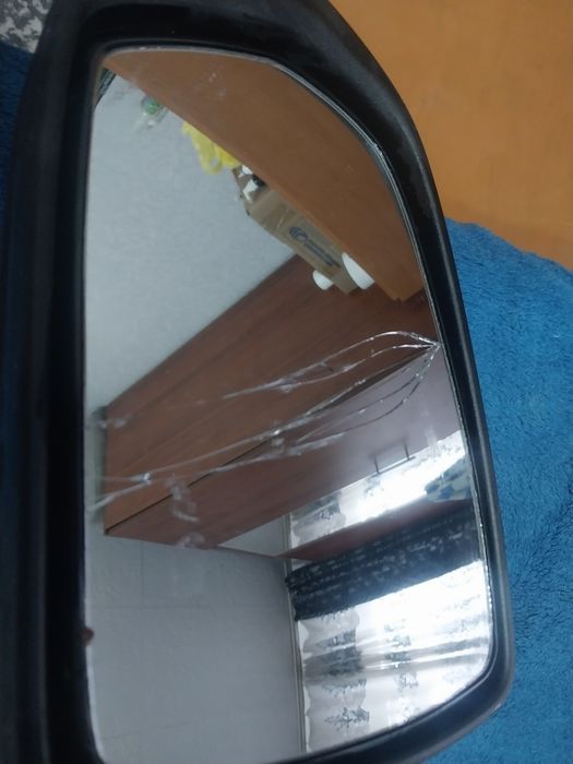 Продам зеркала от лада веста