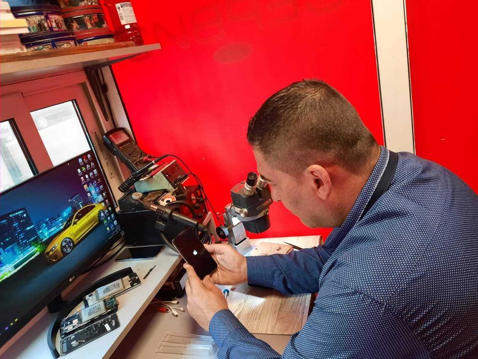 GSM СЕРВИЗ - Работя в НЕДЕЛЯ - Най-добра цена и експресно .