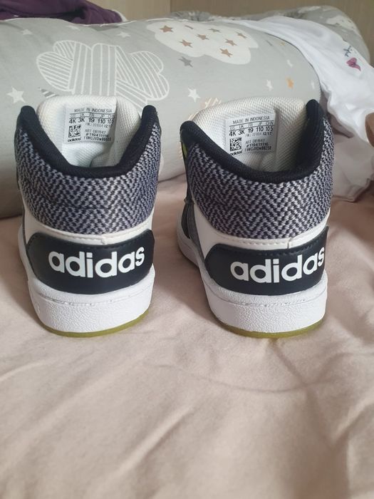Adidas original, marimea 19