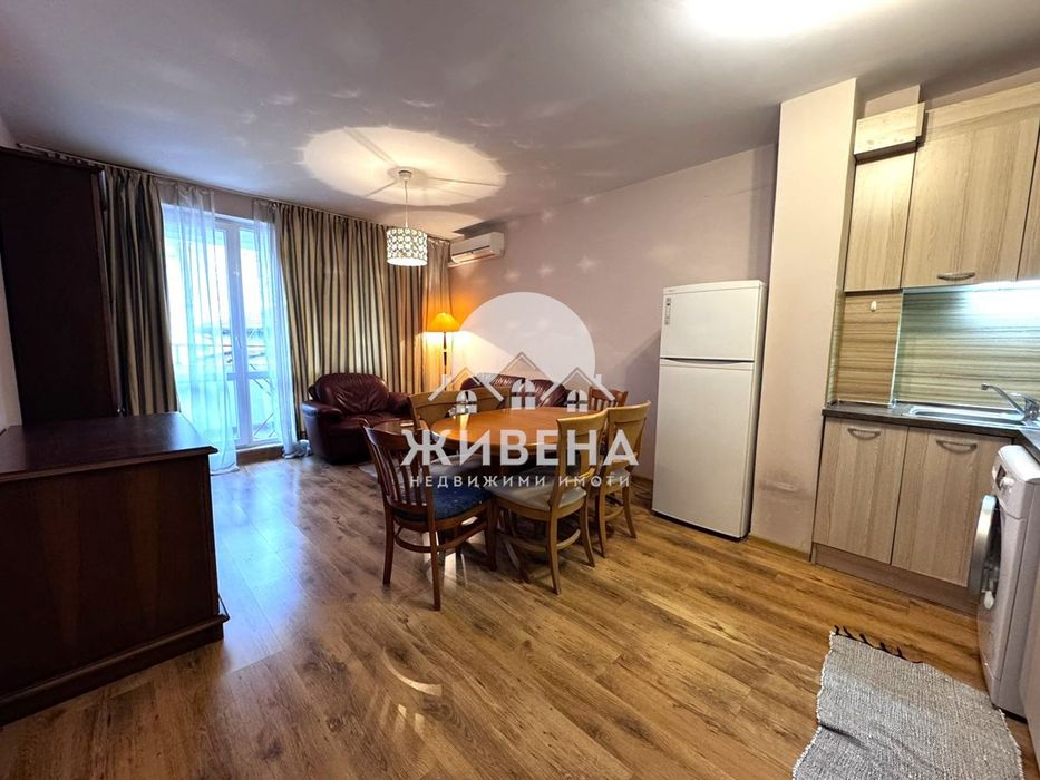 Дава се под наем Двустаен апартамент в Варна, Център - 78 кв.м за 448.8 € - Снимка #1