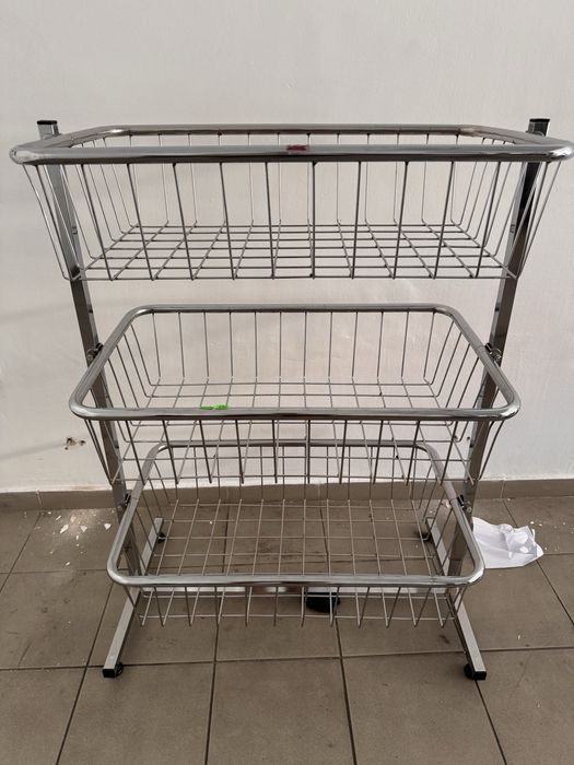 Vand stendere,umerase,busturi,mobilier magazin imbracaminte