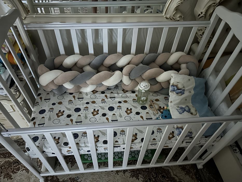 Детская кроватка