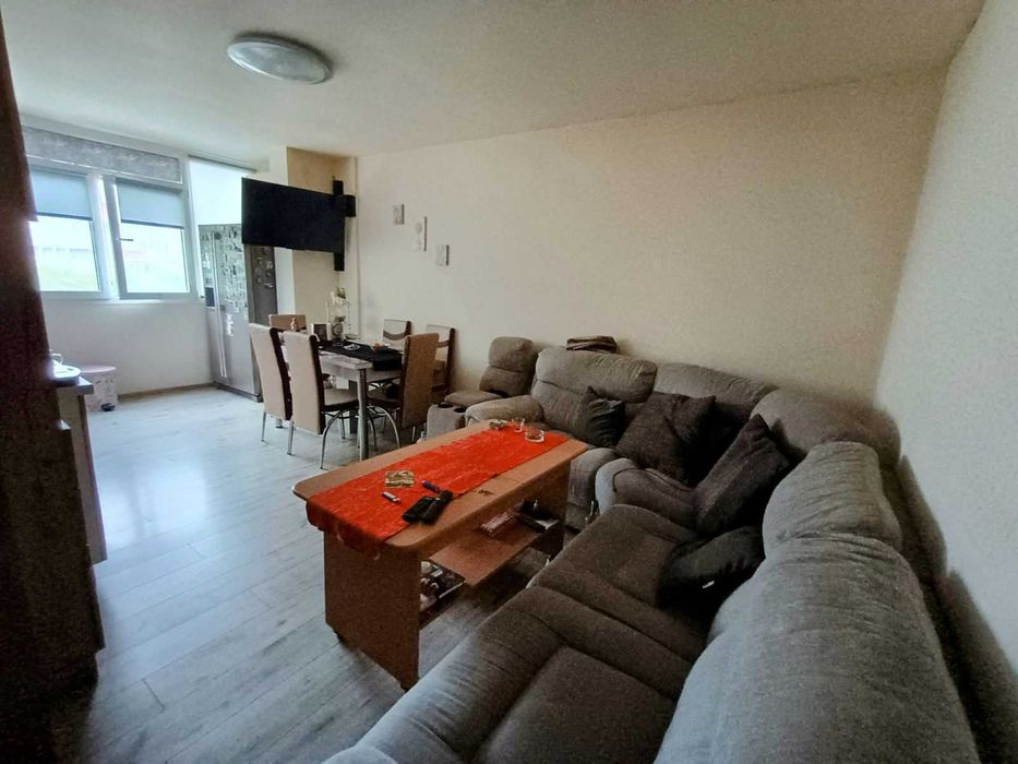 Продава се Двустаен апартамент в Шумен, Тракия - 64 кв.м за 916 €/кв.м - Снимка #12