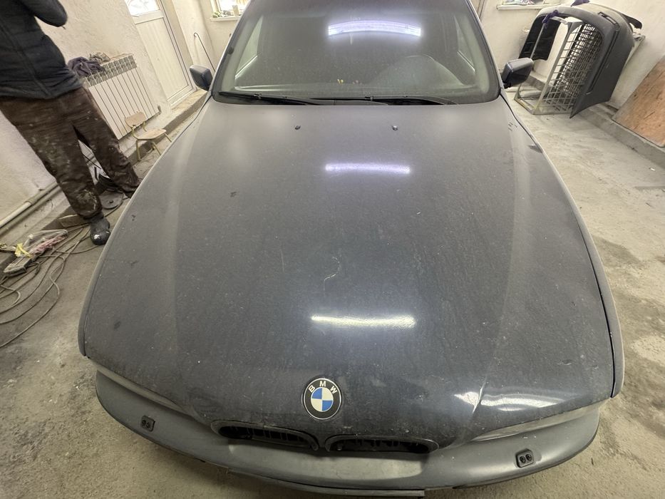 Капот е 39 крылья фары