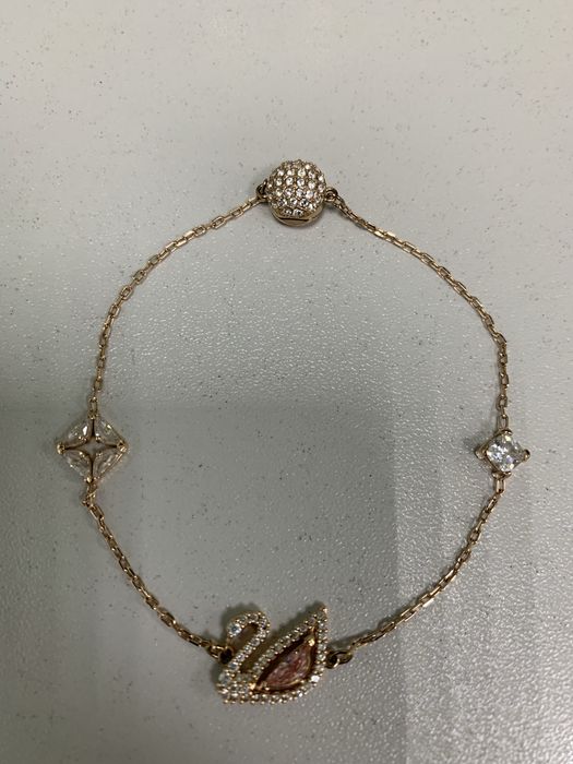 Браслет бренда Swarovski