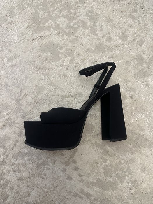 Туфли Stradivarius