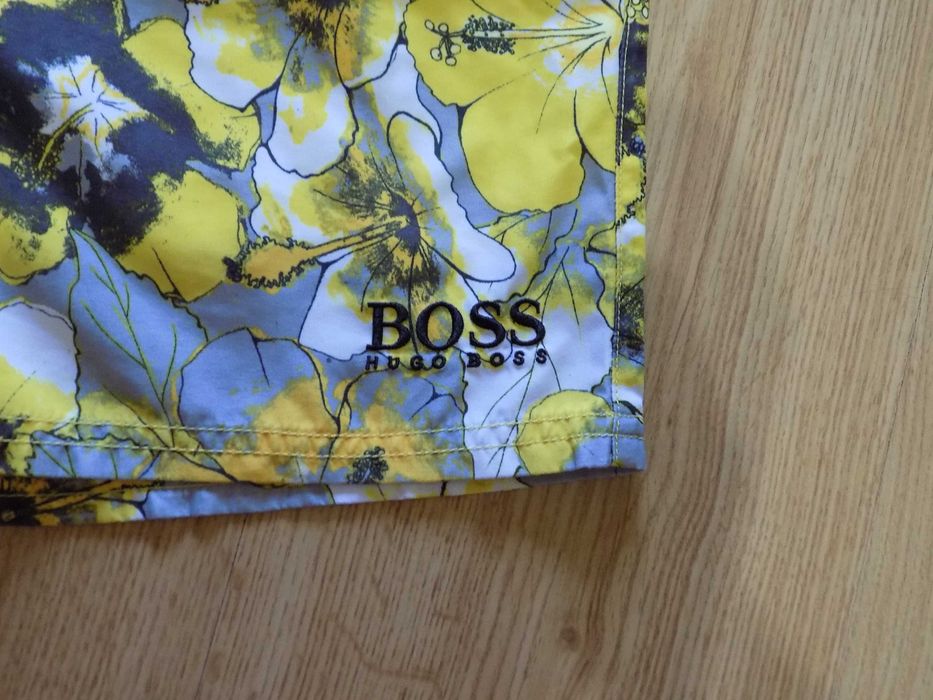 къси панталони hugo boss шорти гащета бански плажни оригинални мъжки S