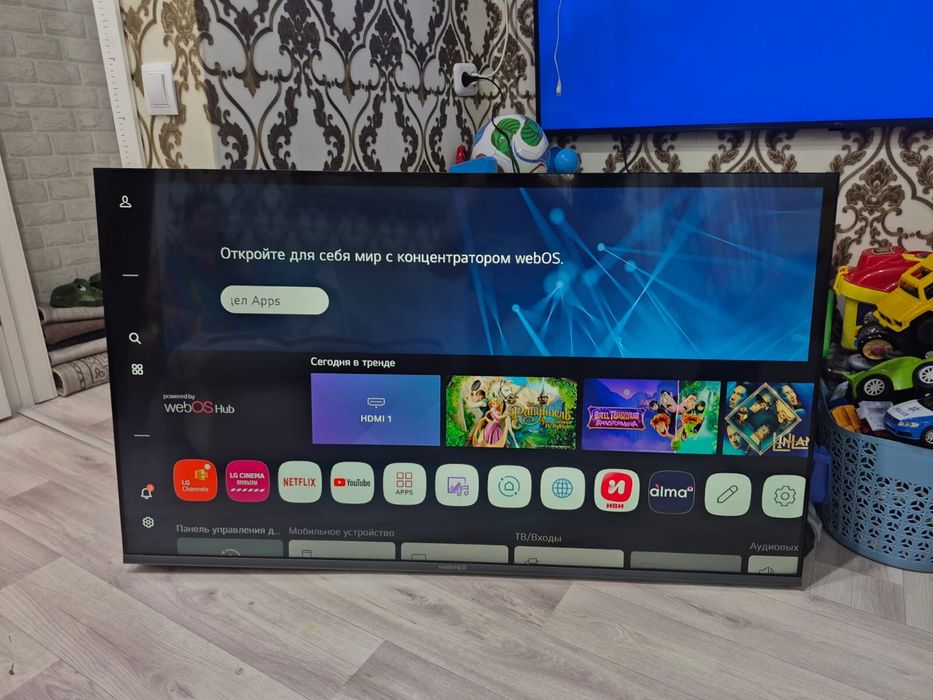 Продам Телевизор HARPER 4к HDR 55