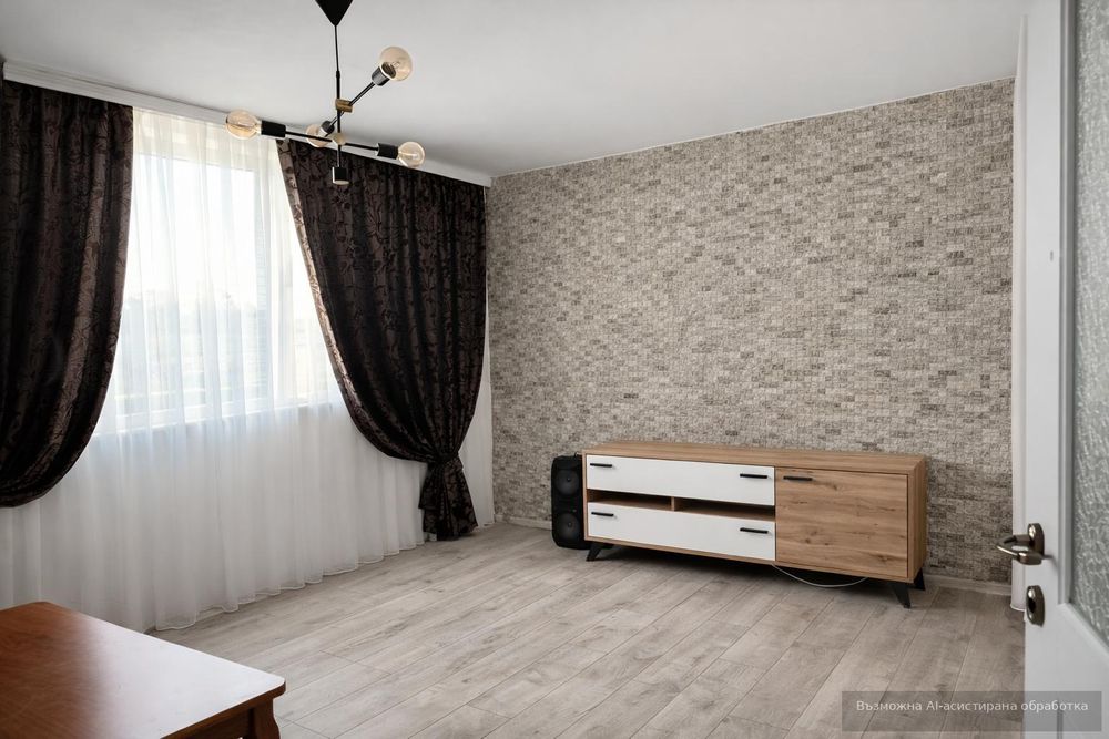 Двуетажна къща под наем в жк. Христо Смирненски