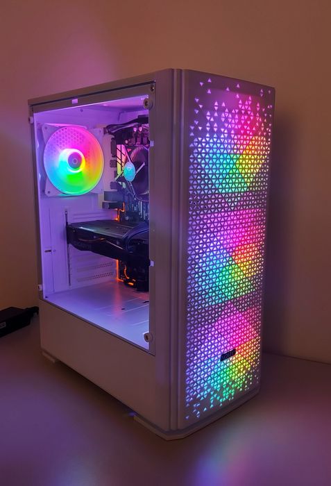 Sistem PC Gaming Calculator Gaming Intel I7 6700 16GB RX 5700XT SSD