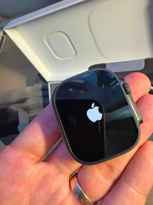 Apple Watch Ultra 3, GPS + Cellular, Carcasa Black Titanium 49mm Garantie Apple Feb.2027
