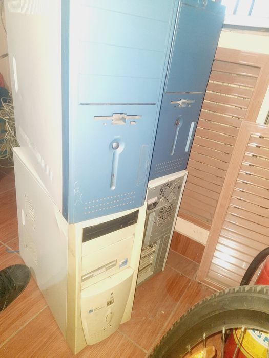Системные блоки, под Windows XP, свитчи 100 Мб