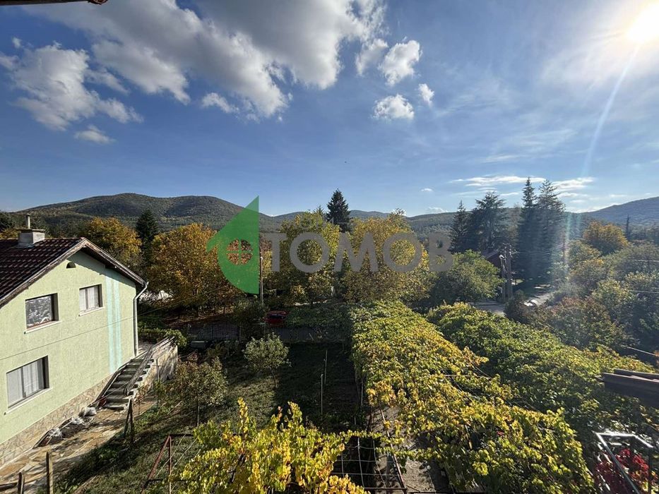 Етаж от къща с невероятна гледка в село Старозагорски минерални бани