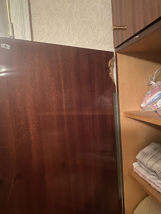 Продам шифоньер б/у