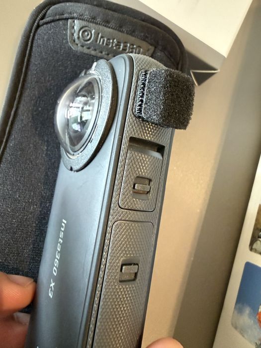Insta360 x3 action камера + аксесоари - като нова