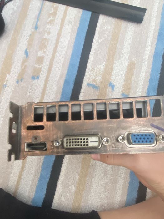 Ведеокарта geforse gtx 750 2 гб