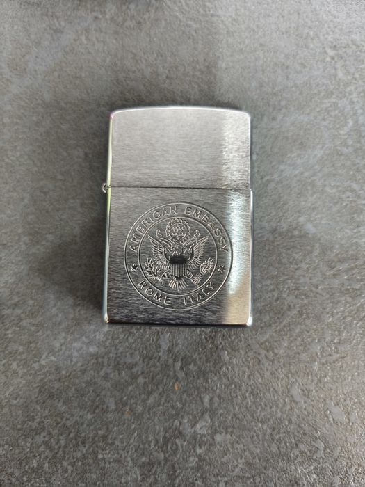 Bricheta Zippo American Embassy