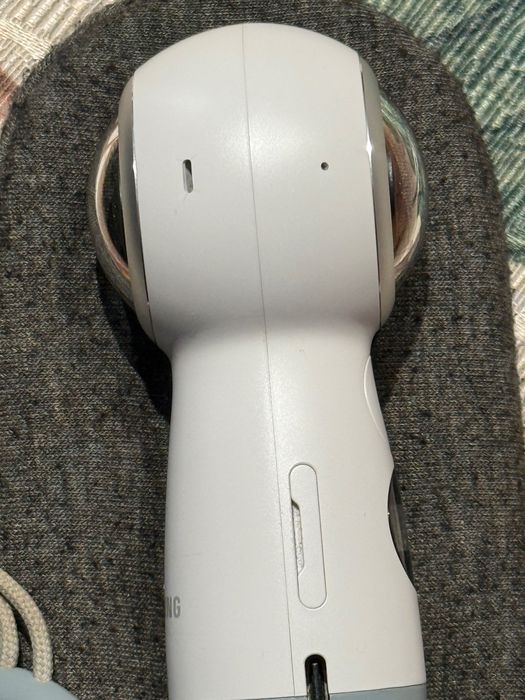 Samsung Gear 360 (2017) като нова