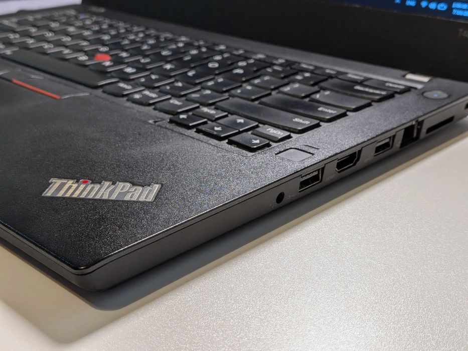 Laptop Lenovo Thinkpad T480 i7 32 GB RAM, baterii noi