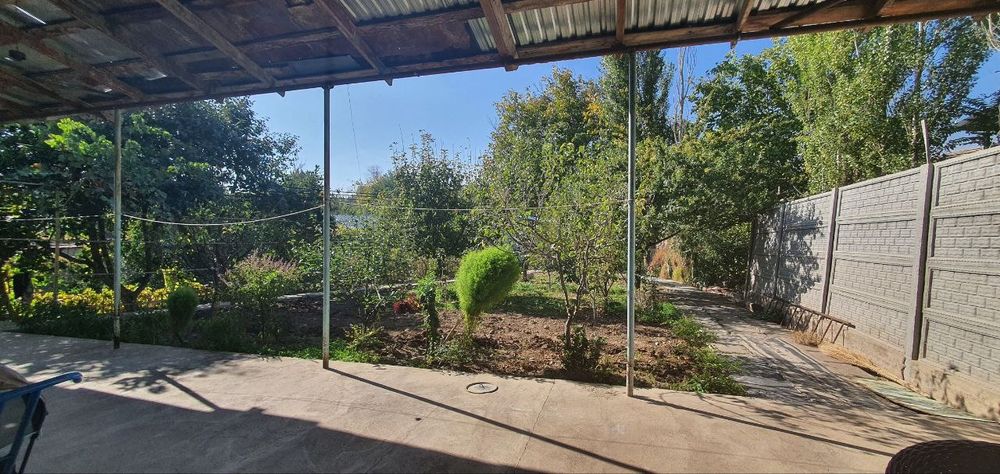 Чирчиқда 500 када Ховли сотилади 10.7 сотих