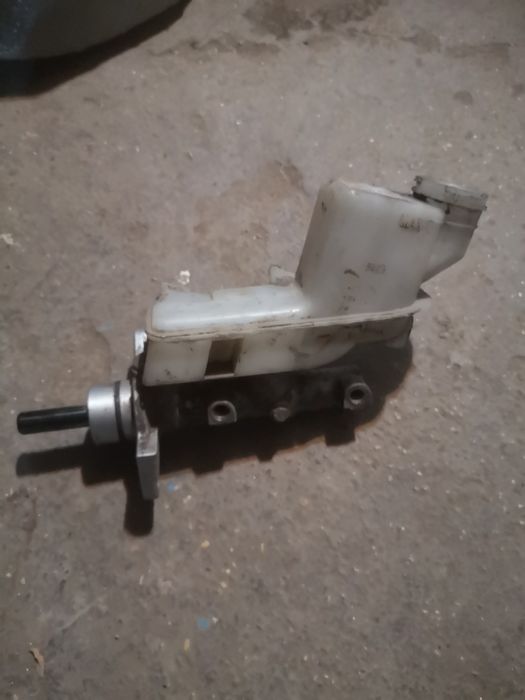 Мазда 6 GG, главный тормозной цилиндр