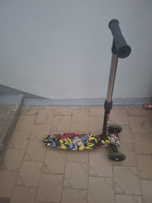 Самокат 2000 тг, б/у