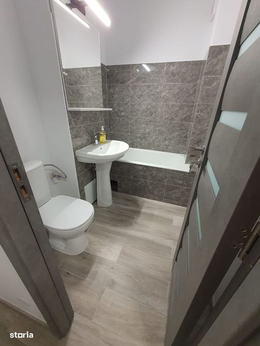 Alexandru cel Bun bloc la bulevard apartament 2 camere decomandat
