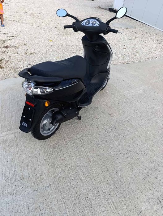 Скутер piaggio PLY
