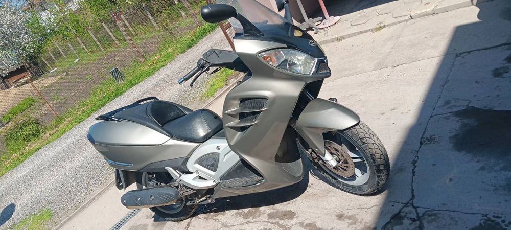 Скутер Malaguti Spidermax 500 GT