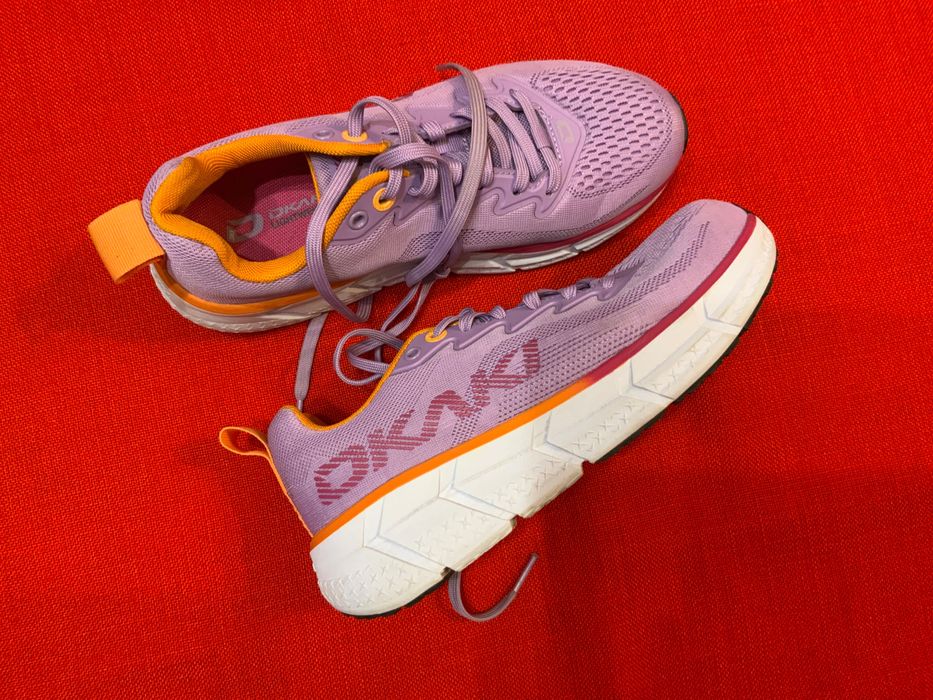 Okaki-оригинални маратонки 38 номер