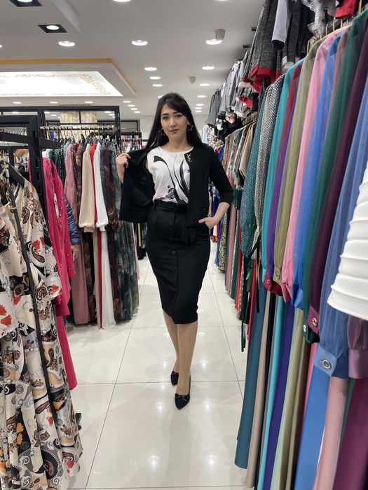 Костюм - тройка ( юбочный)