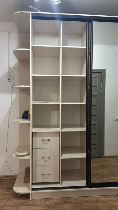 Продам шкаф в хорошем состоянии