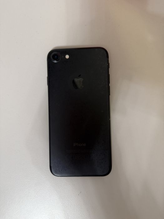 Продается iphone 7