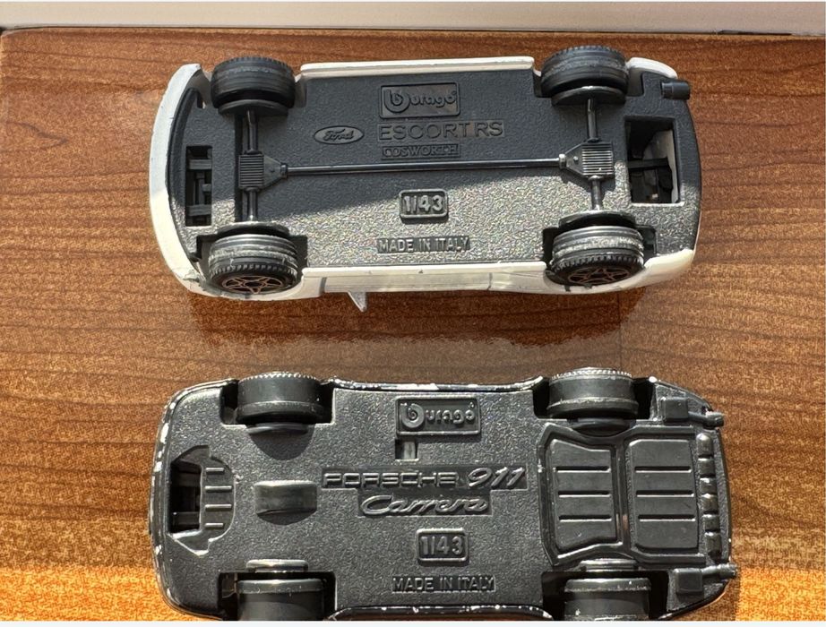 Machete auto 1/43 Burago