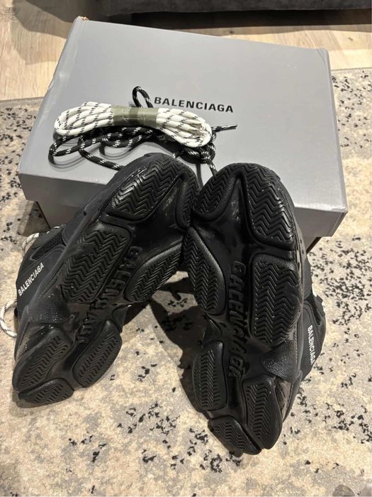 Vand Balenciaga Triple S